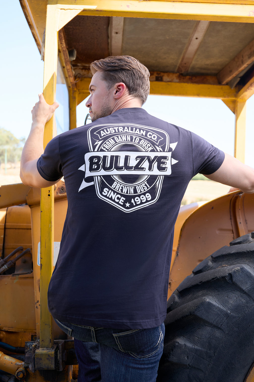 Bullzye Mens Brew S/S Tee (B6W1503507) Navy
