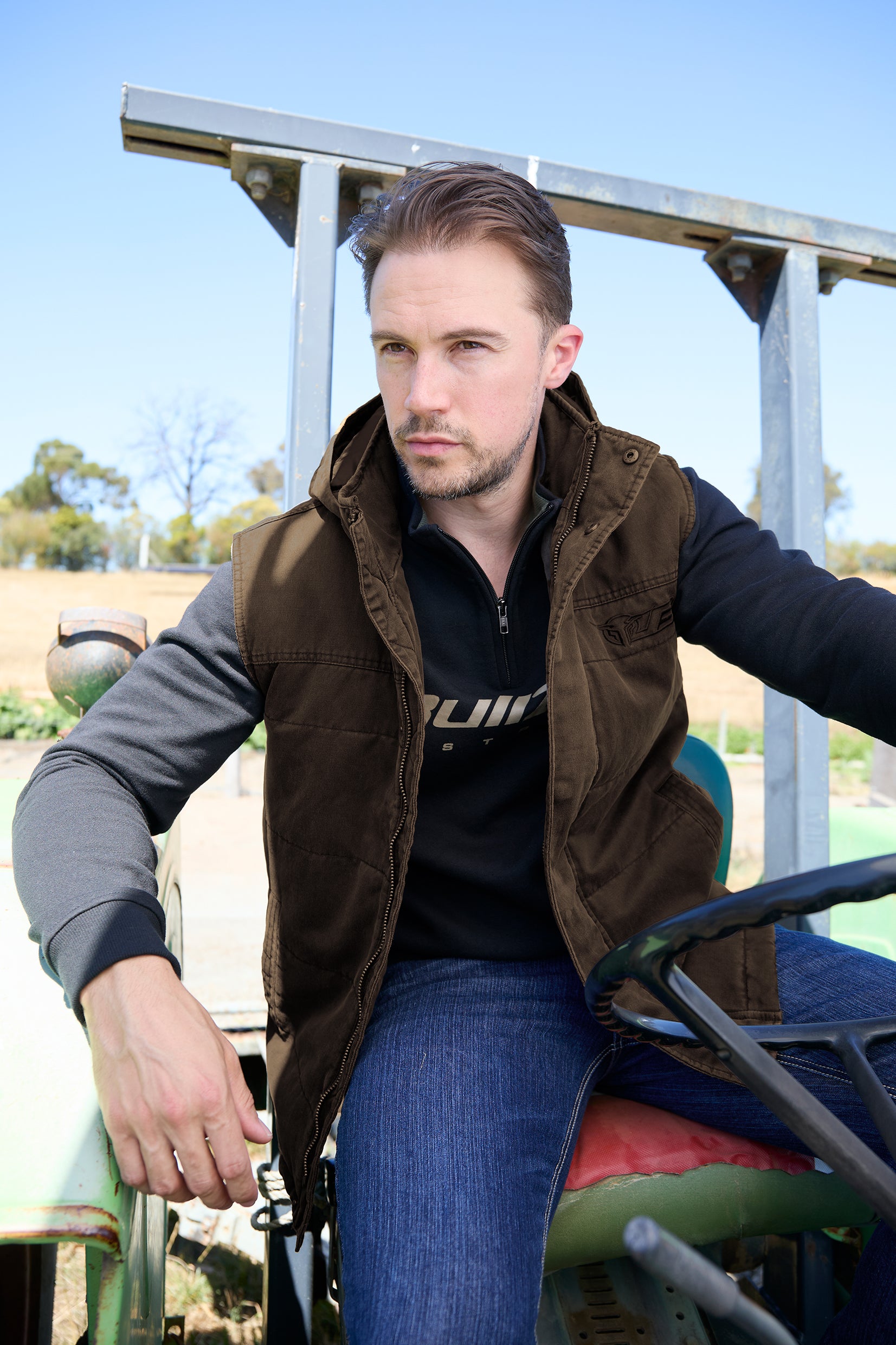 Bullzye Mens Canon Faux Oilskin Vest (B6W1604514) Rustic Mulch