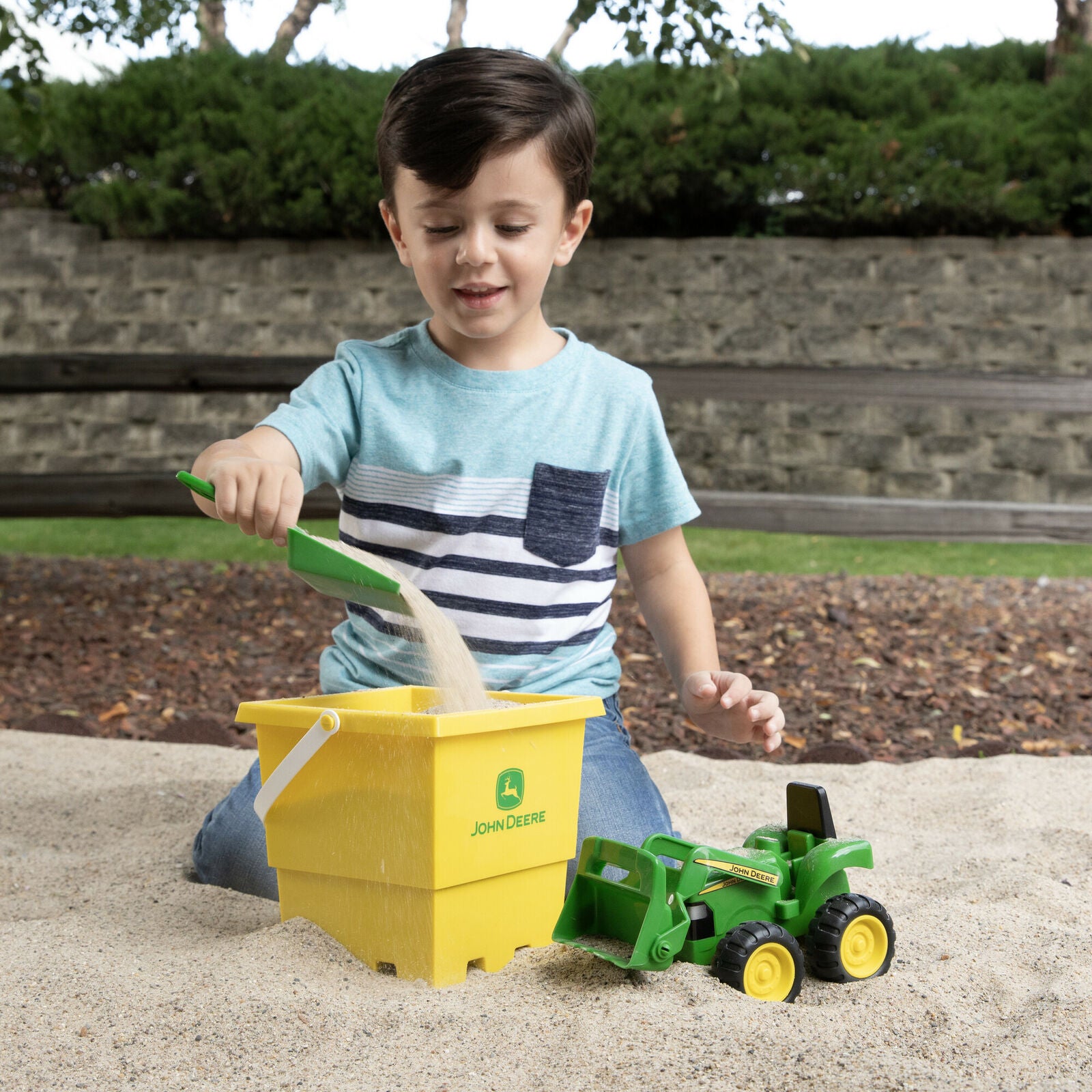 John Deere Childrens 15cm JD Sandpit Set with Tractor, Square Bucket and Shovel (47339)