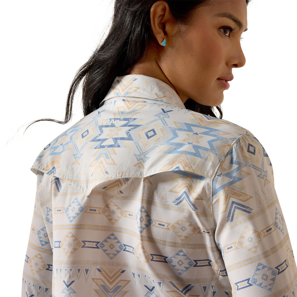 Ariat Womens Western Venttek L/S Shirt (10071065) Turtledove Faded Southwest Print
