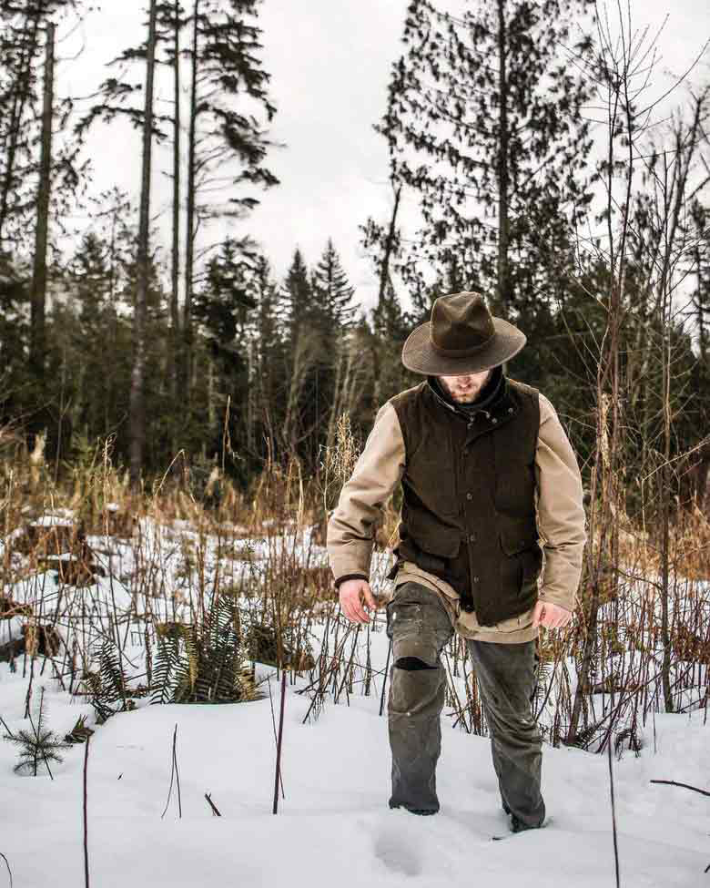 Outback Trading Mens Deer Hunter Oilskin Vest (2049) Bronze 