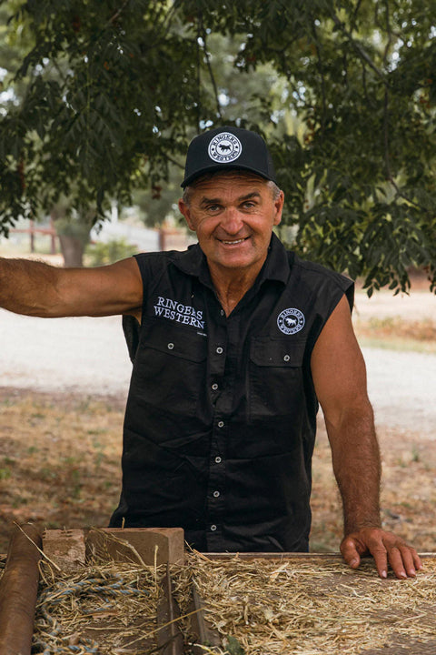 Ringers Western Mens Hawkeye Sleeveless Work Shirt (120210991) Black with White Embroidery
