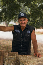 Ringers Western Mens Hawkeye Sleeveless Work Shirt (120210991) Black with White Embroidery