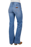 Wrangler Womens Hallie Mae Jeans - 34 Leg (XCP2253213) Sky [SD]