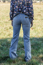 Wrangler Womens Hallie Mae Jeans - 34 Leg (XCP2253213) Sky [SD]