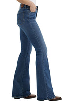 Wrangler Womens Bespoke Hi Rise Flare Jeans (112359281) Lilly