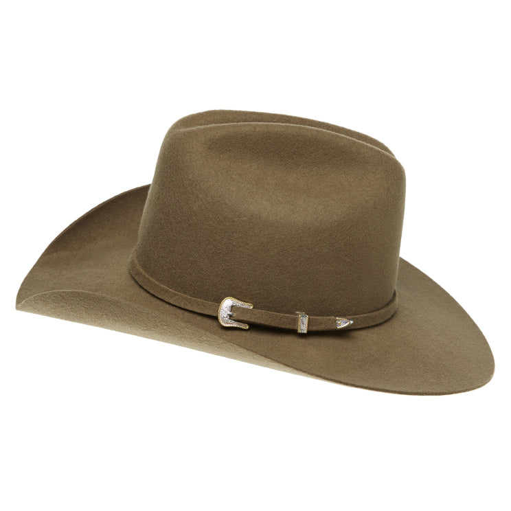 A side view of a sand Statesman Children's The Great Divide Wool Felt Cowboy Hat (21031250) with a matching band and silver buckle, keeper and end, shown on a plain white background.