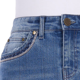 Close-up of the front pocket embroidery and closure on the Wrangler Women's Emmie Denim Skirt (X6S2410724) 